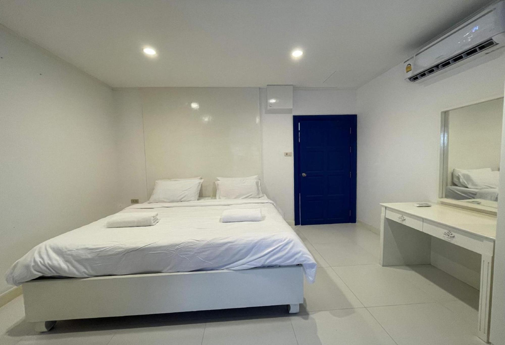 Collection O To The Sea Resort Thailand Na Chom Thian Exterior foto